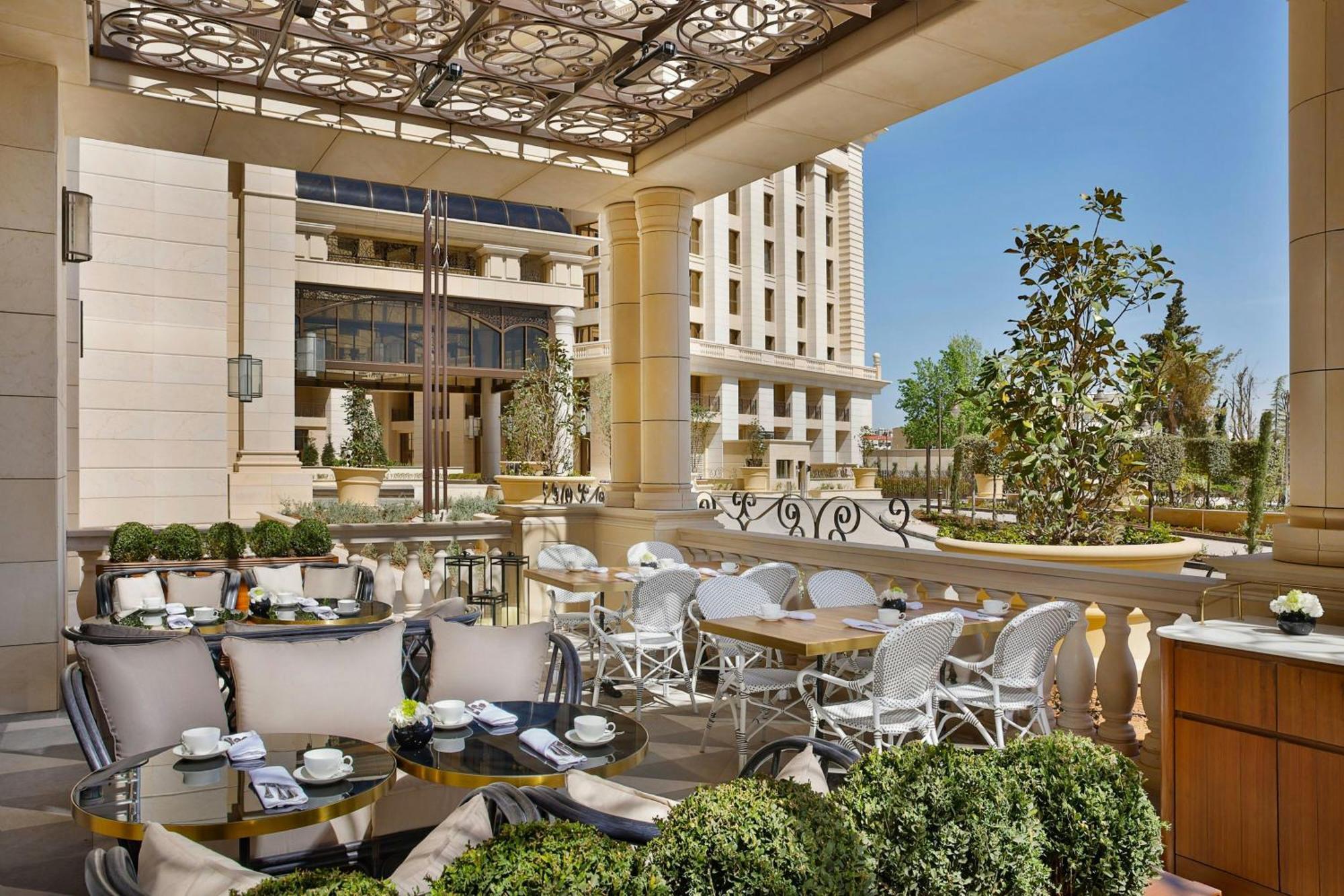 ホテル The Ritz-Carlton, アンマン エクステリア 写真 The Terrace
