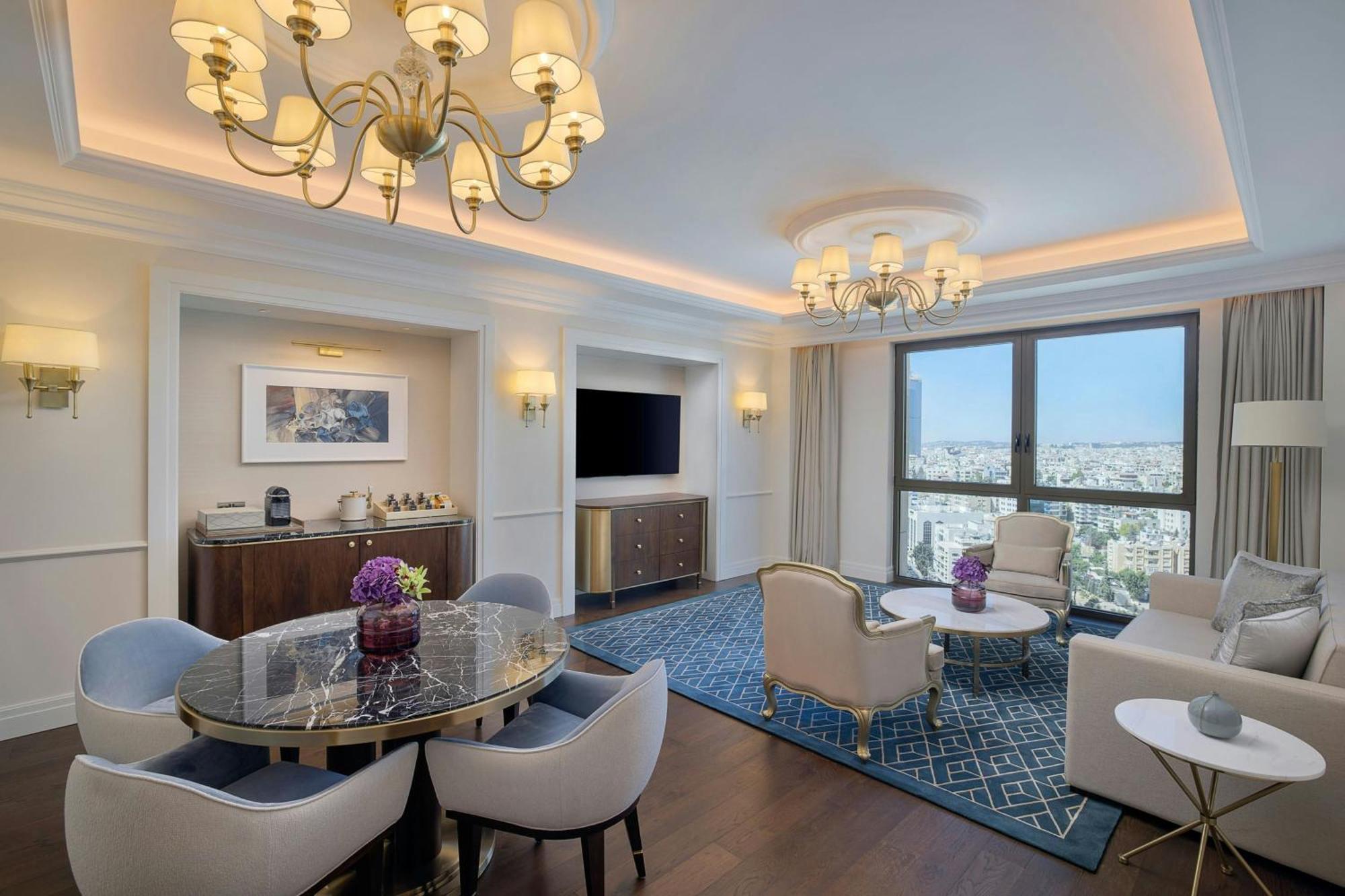 ホテル The Ritz-Carlton, アンマン エクステリア 写真 A suite at the hotel